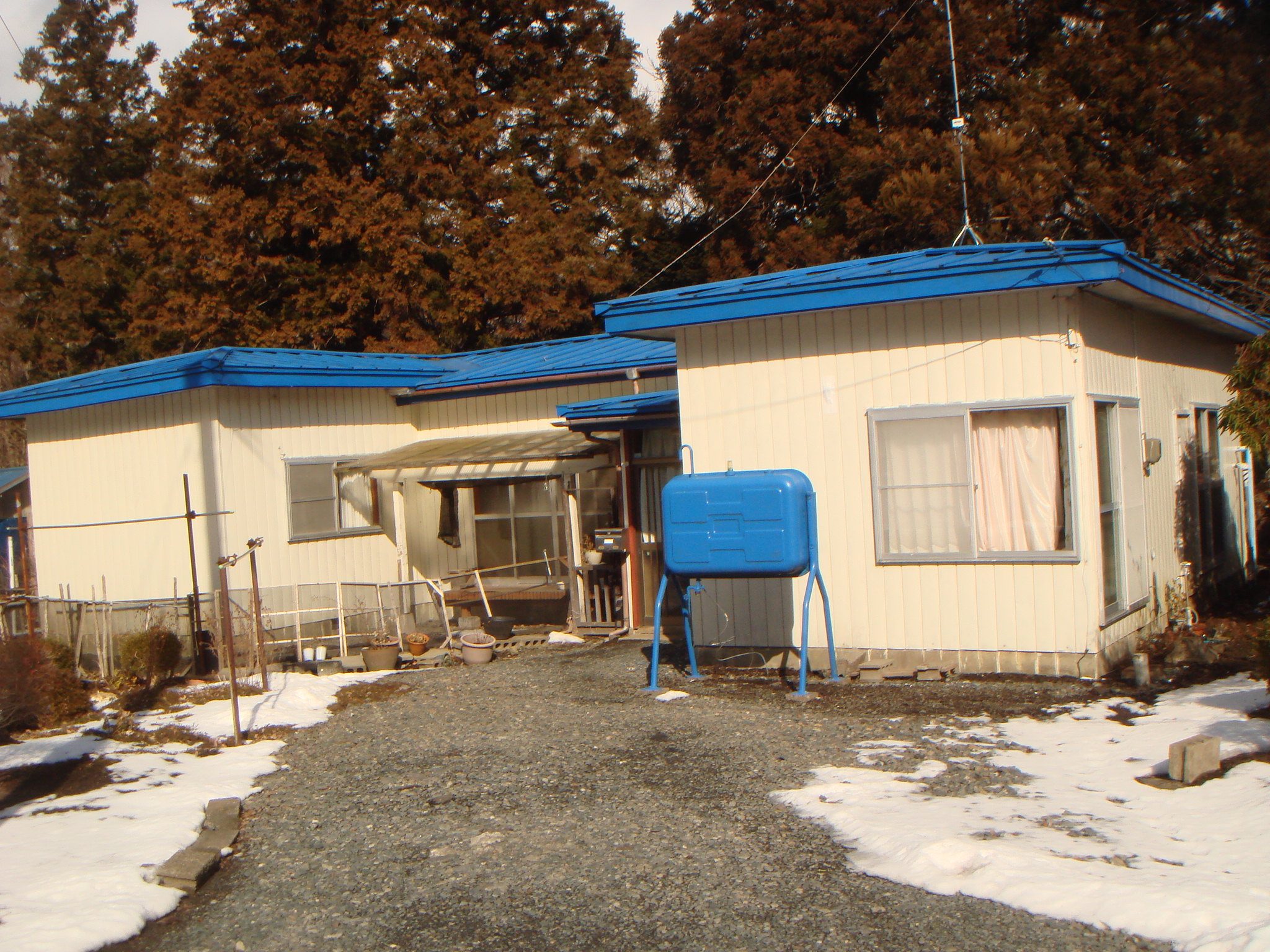 八戸市大字金浜字舟戸ノ上１０番